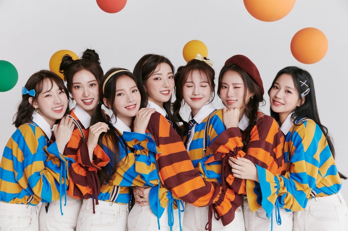 Weeekly reveal teaser poster for their upcoming 4th mini album 'Play Game: Holiday' | allkpop