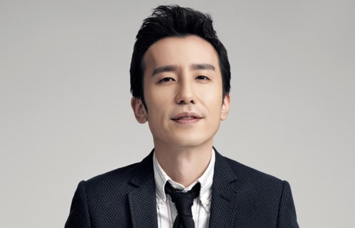 Yoo Hee Yeol, founder of record label Antenna, reportedly purchased a
