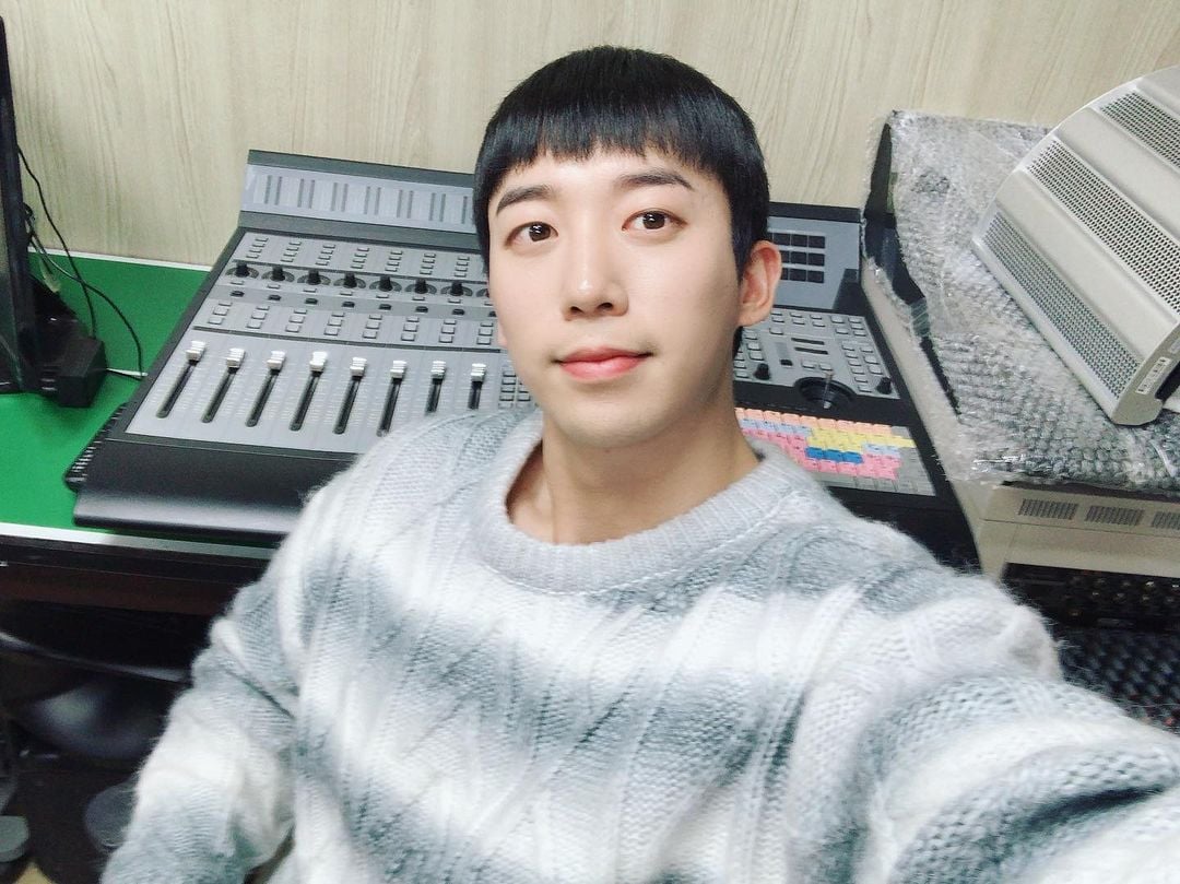 U Kiss S Hoon Announces His Departure From Nh Media After Ten Years Allkpop U Kiss S Hoon Announces His Departure From Nh Media After Ten Years Allkpop