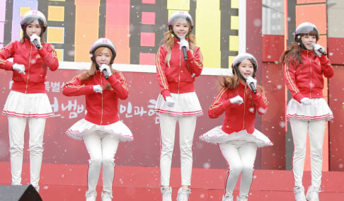 Busker Busker, Crayon Pop, HIGH4, IU, Kiss&Cry, The Ark