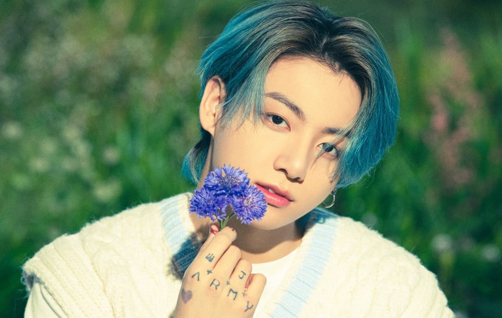 Jungkook's Blue Hair Causes Twitter Frenzy - wide 4