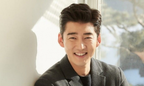 Yoon Kye Sang 