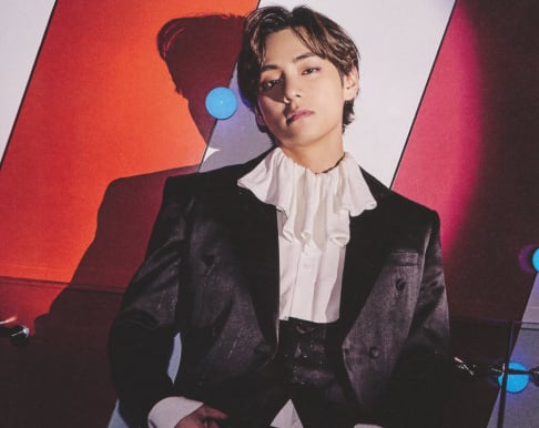 BTS, V