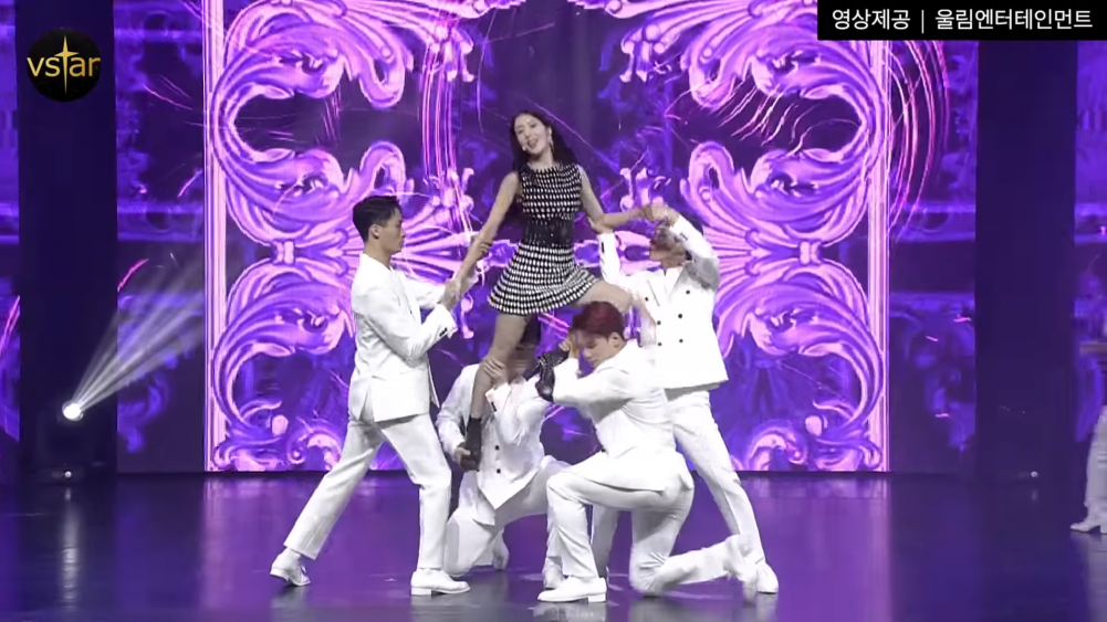 Фанаты обеспокоены опасной хореографией Квон Ын Би для "DOOR"