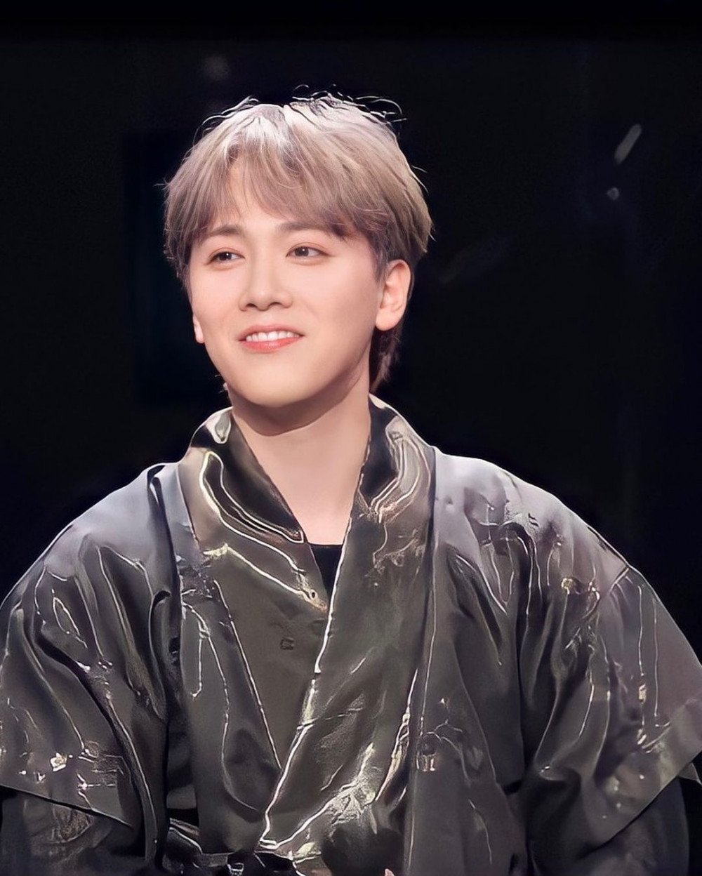 Lee Hong Ki talks about how hard he worked after his discharge from the  military and announces FTISLAND's first group activity in a long time |  allkpop