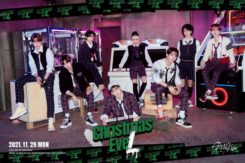 [Камбэк] Stray Kids сингл-альбом «Christmas Eve»: музыкальный клип "24 to 25"