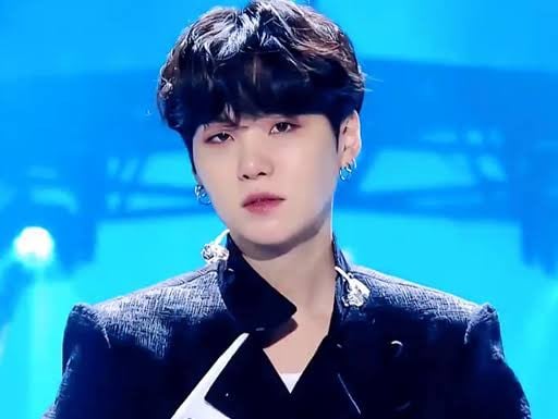 BTS's Suga Returns to Korea