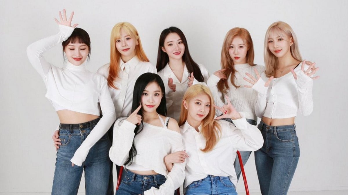 Dreamcatcher members officially open individual Instagram accounts in