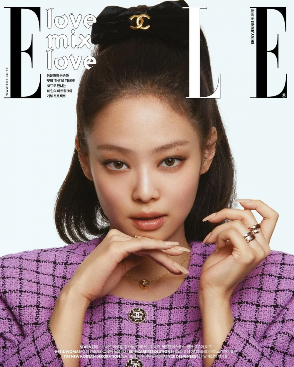 Какая обложка журнала ELLE с изображением Дженни из BLACKPINK самая лучшая?