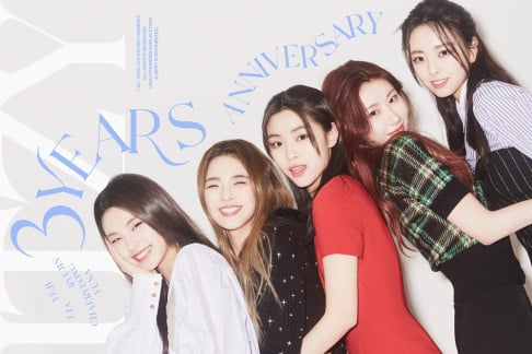 ITZY, Chaeryeong, Yeji, Lia, Ryujin, Yuna