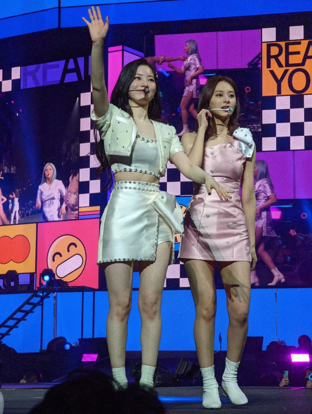 TWICE members receive praise for being fit and looking healthy at their