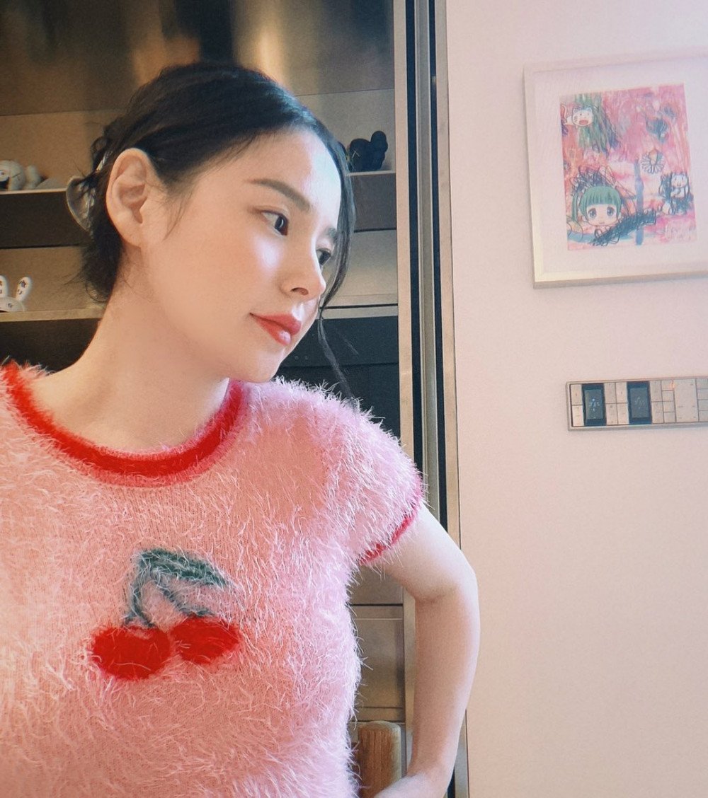 Мин Хё Рин опубликовала фото, сделанное во время её беременности
