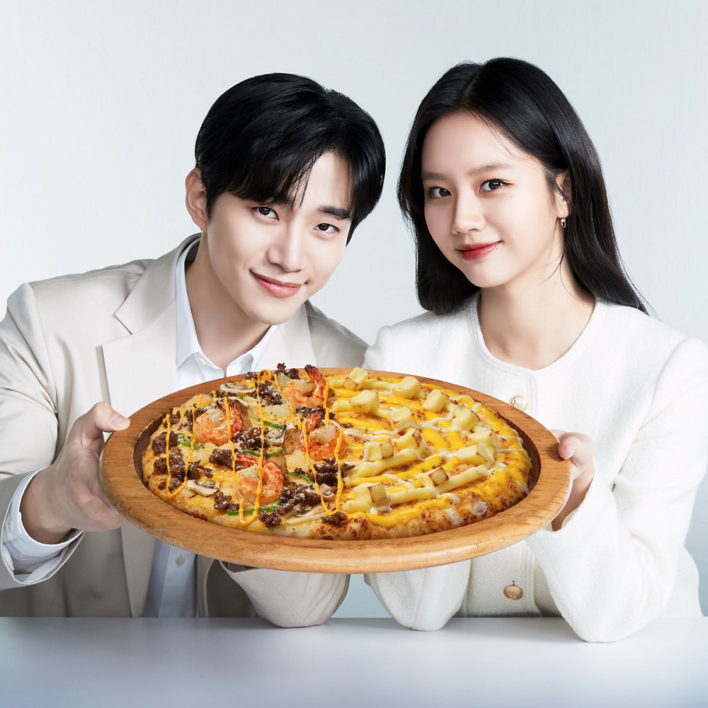 Чуно из 2PM и Хери из Girl’s Day выбраны моделями Domino’s Pizza Korea