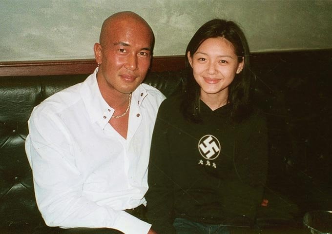 Тайваньские СМИ опровергают слухи о возражениях семьи Барби Сюй против её брака с Гу Джун Ёпом + старые фото пары