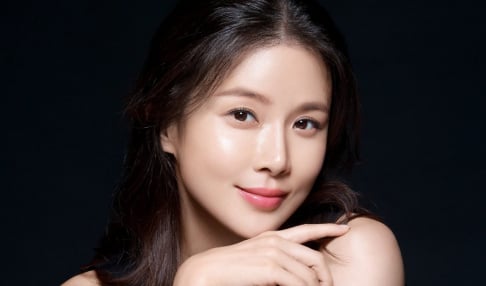 Lee Bo Young