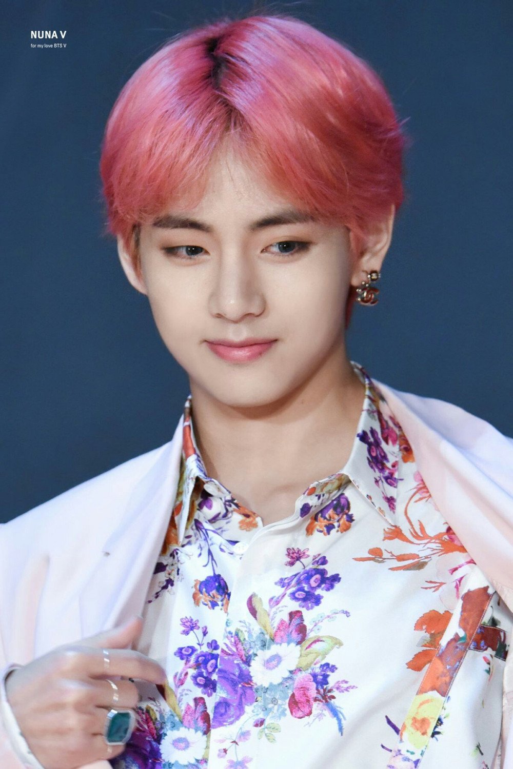 6 Times BTS's V Matched His Hair and Outfit | allkpop