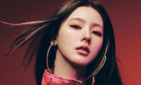 (G)I-DLE, Miyeon