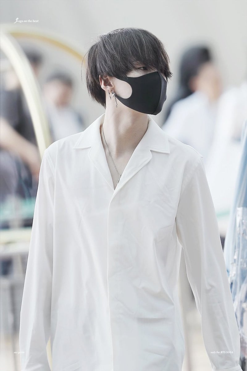 bts suga airport fashion 2022