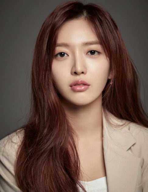 AOA, Dohwa (Chanmi)