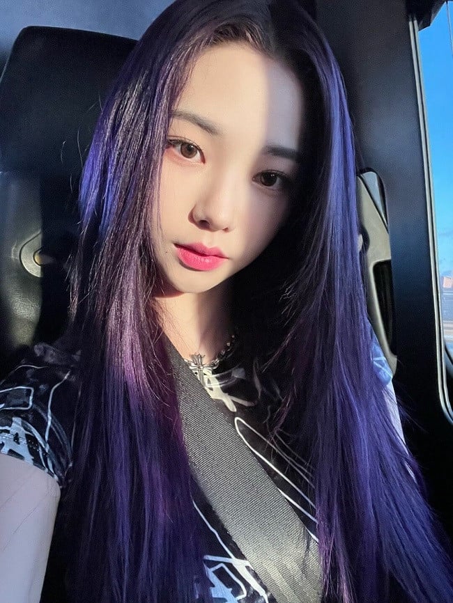 Netizens Debate Whether Red Velvets Irene Or Aespas Karina Looks Better In Purple Hair Allkpop 