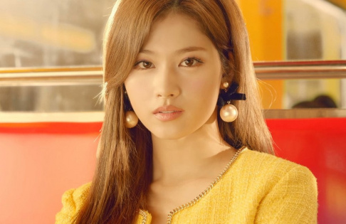 TWICE, Sana