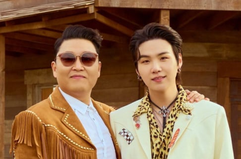 SUGA, Psy