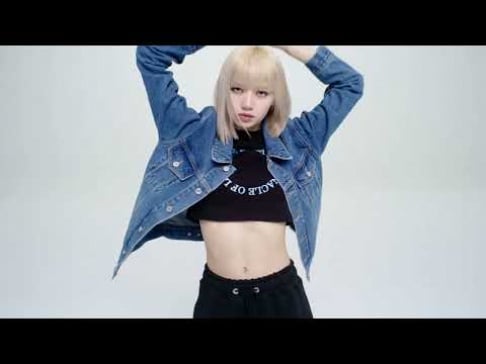 BLACKPINK, Lisa