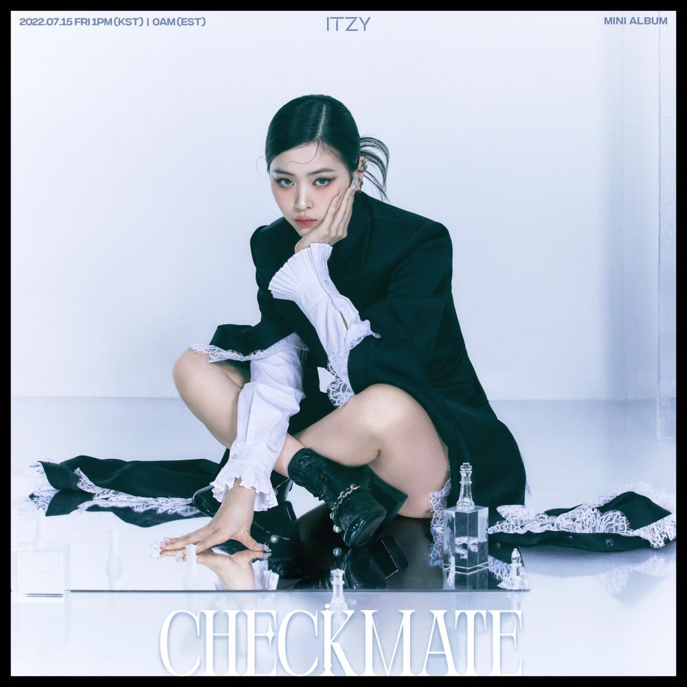 [Камбэк] ITZY мини-альбом "Checkmate": музыкальный клип "Sneakers"