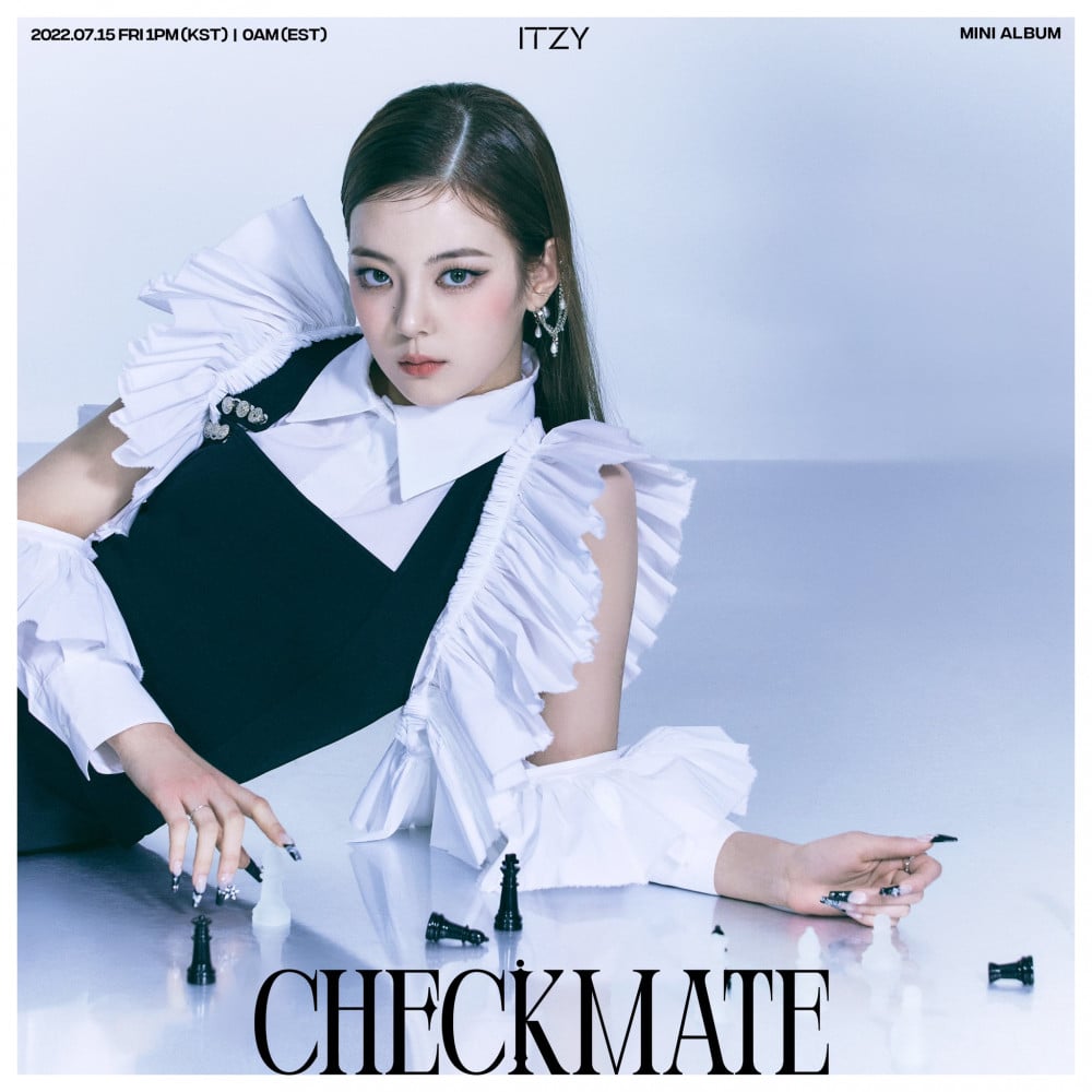 [Камбэк] ITZY мини-альбом "Checkmate": музыкальный клип "Sneakers"