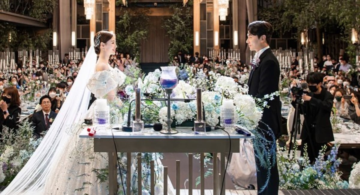 Shinhwa's Andy reflects on his recent wedding and shares photos from the  special day | allkpop