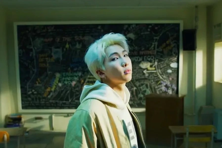 SLOW) Kim Namjoon Source on X: 📰 VOGUE UK mentioned #RM as one of the  K-POP stars who are making their mark on the global fashion scene: “This  year, it was announced