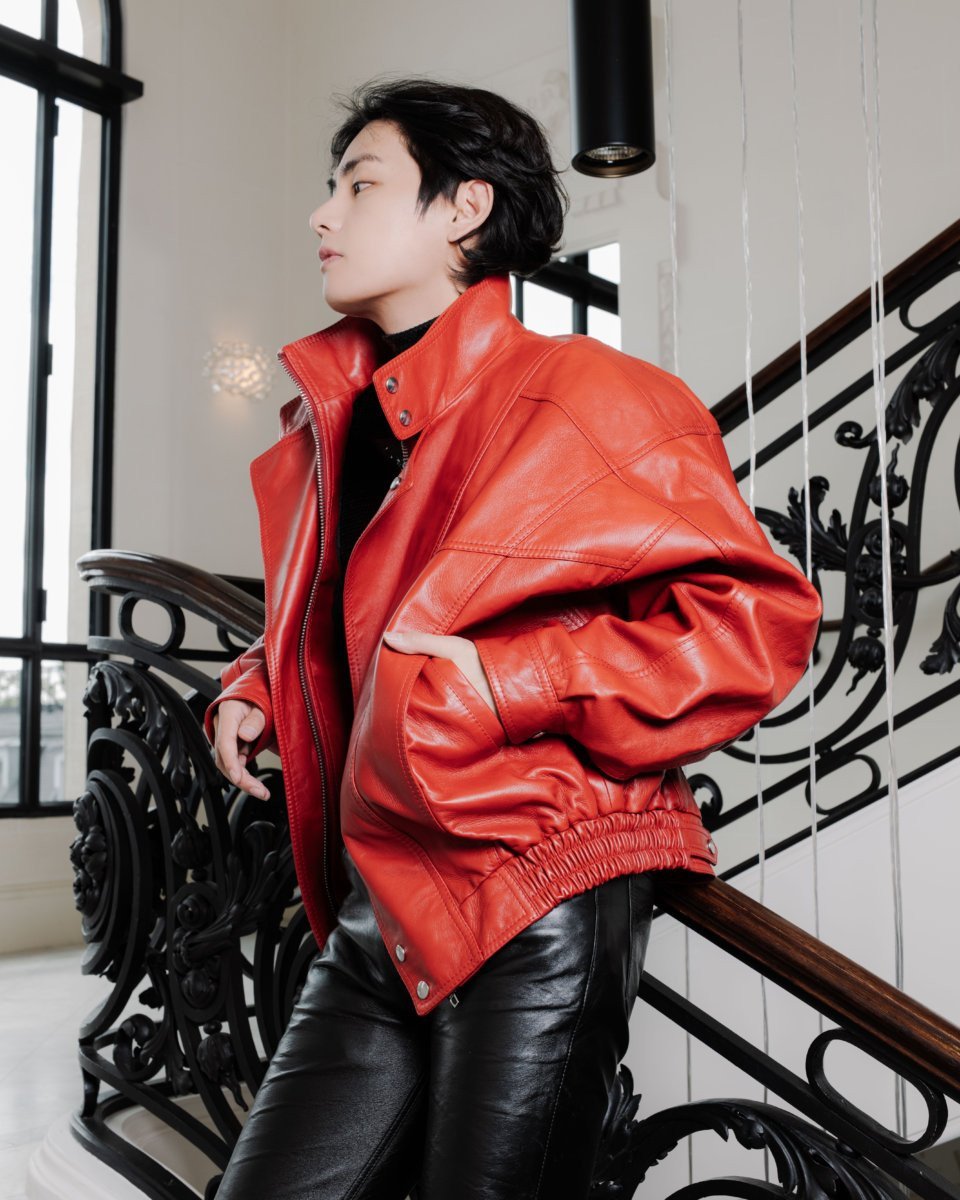Bts v hotsell red jacket