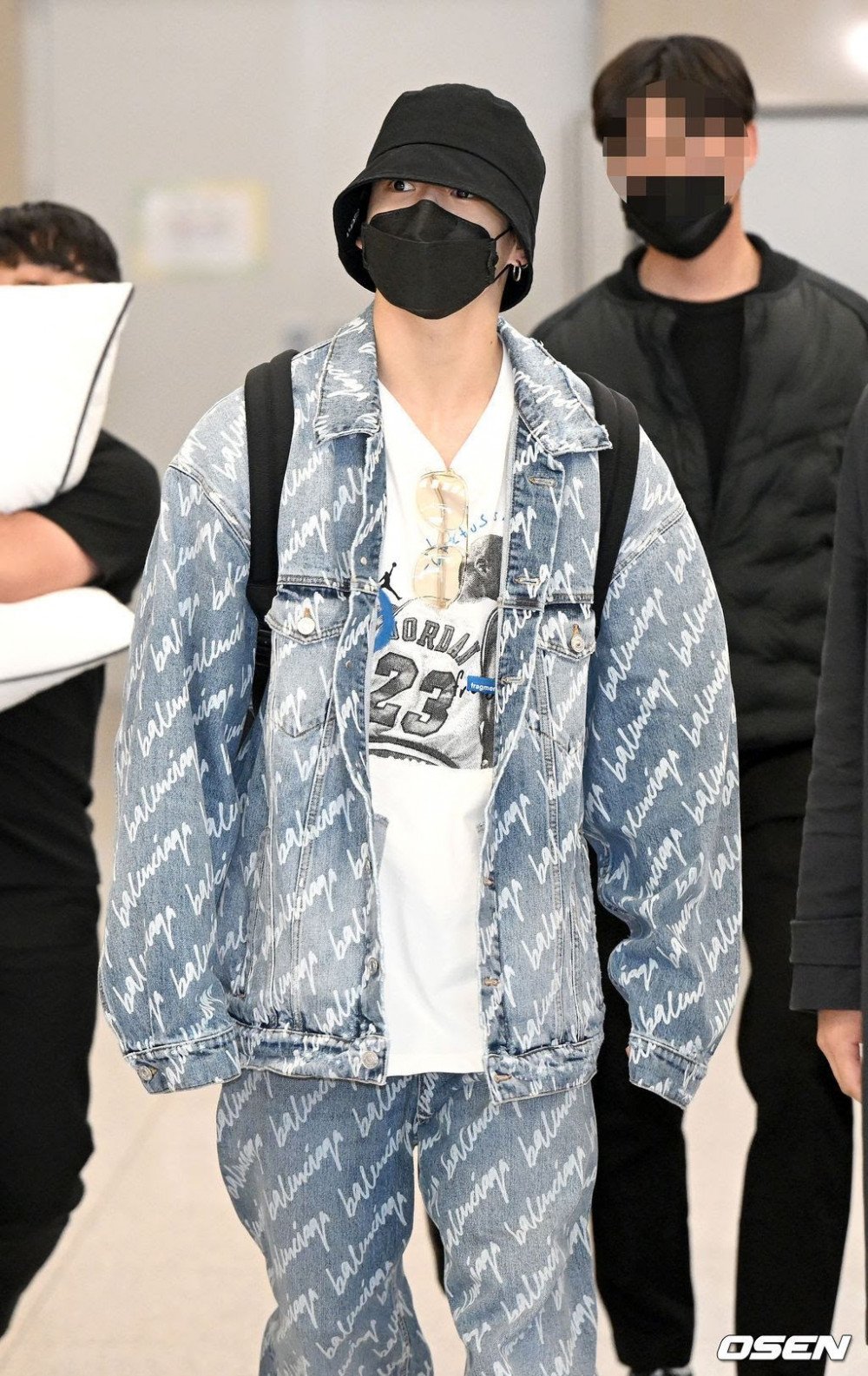 Jungkook SNS  on X: K-MEDIA  Jungkook's Louis Vuitton Airport Fashion  'Sold Out' in 22 countries despite the high price showing off powerful  'Jungkook Effect'. The Green Sweater worn in Billboard