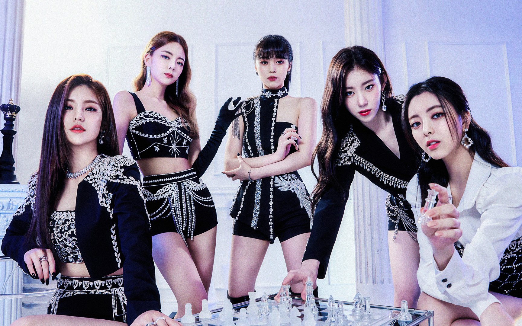 Girl group ITZY to drop new EP 'Checkmate