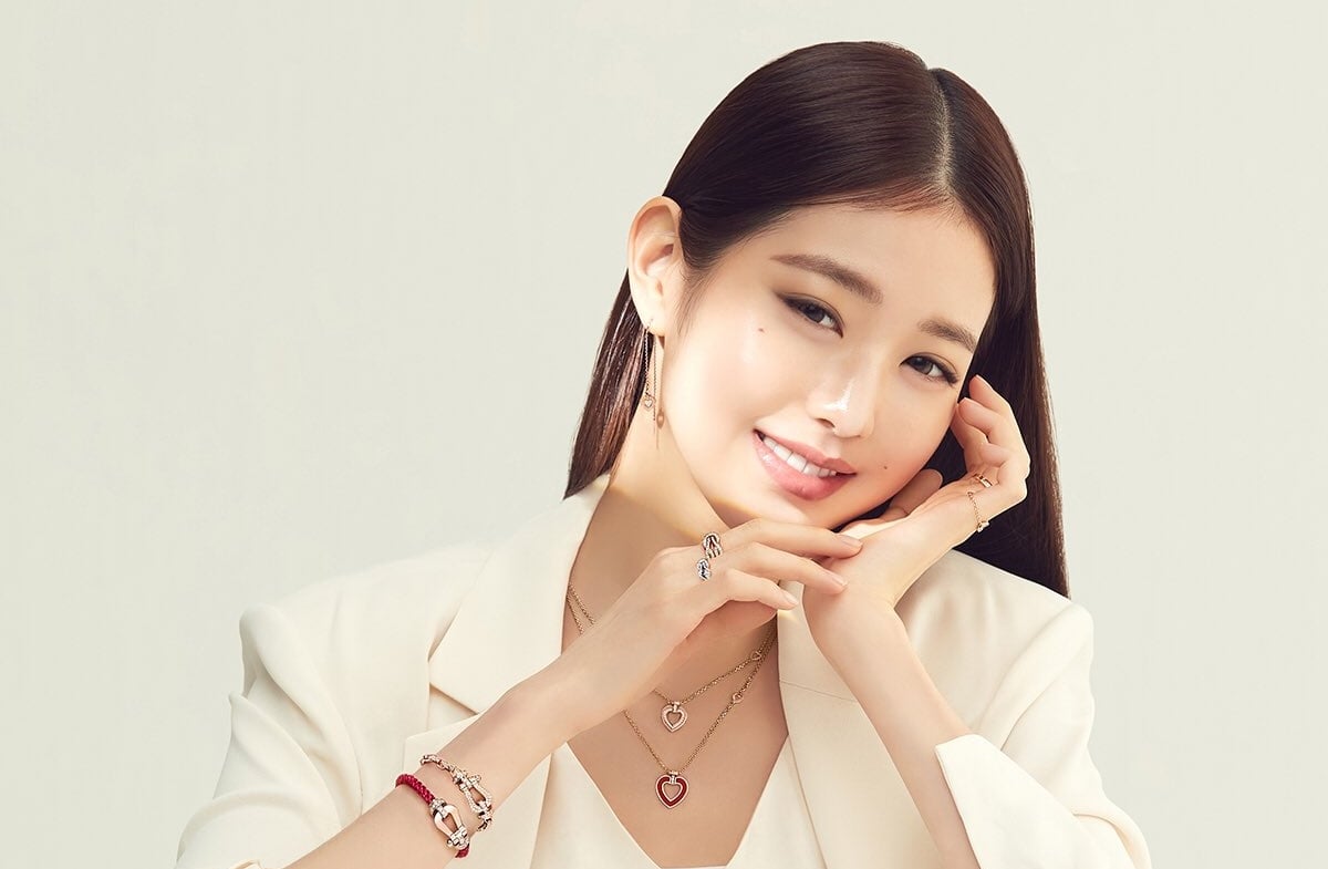 IVE's Wonyoung is the 1st Korean artist to be selected as ambassador for  French jewelry brand 'FRED