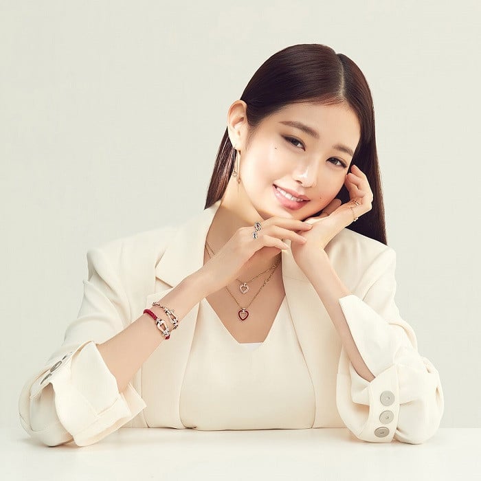 230531 Korea Dispatch Instagram Update with Wonyoung - Fred Jewelry  Photocall Event @ Shinsegae, Gangnam : r/IVE