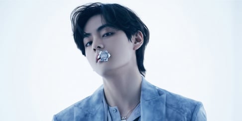 BTS, V