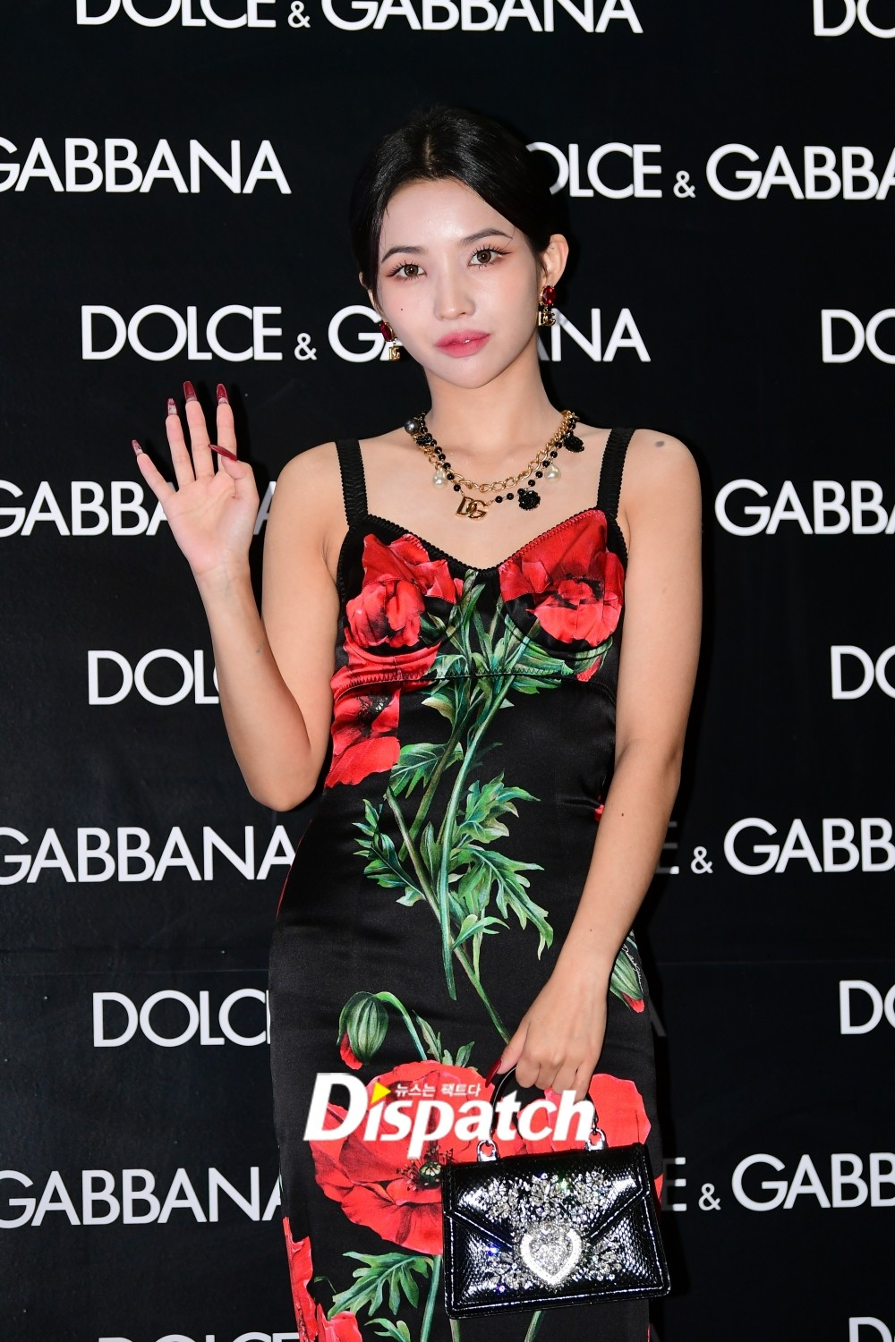 Топовые корейские знаменитости на красной дорожке Dolce & Gabbana x Frieze Art Event