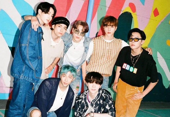 8 артистов, которые доминировали в индустрии K-поп последние десять лет, по мнению музыкальных критиков