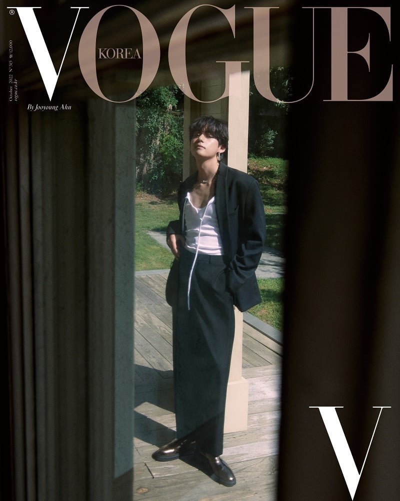 Ви из BTS на дополнительных «обложках-сюрпризах» октябрьского номера Vogue Korea