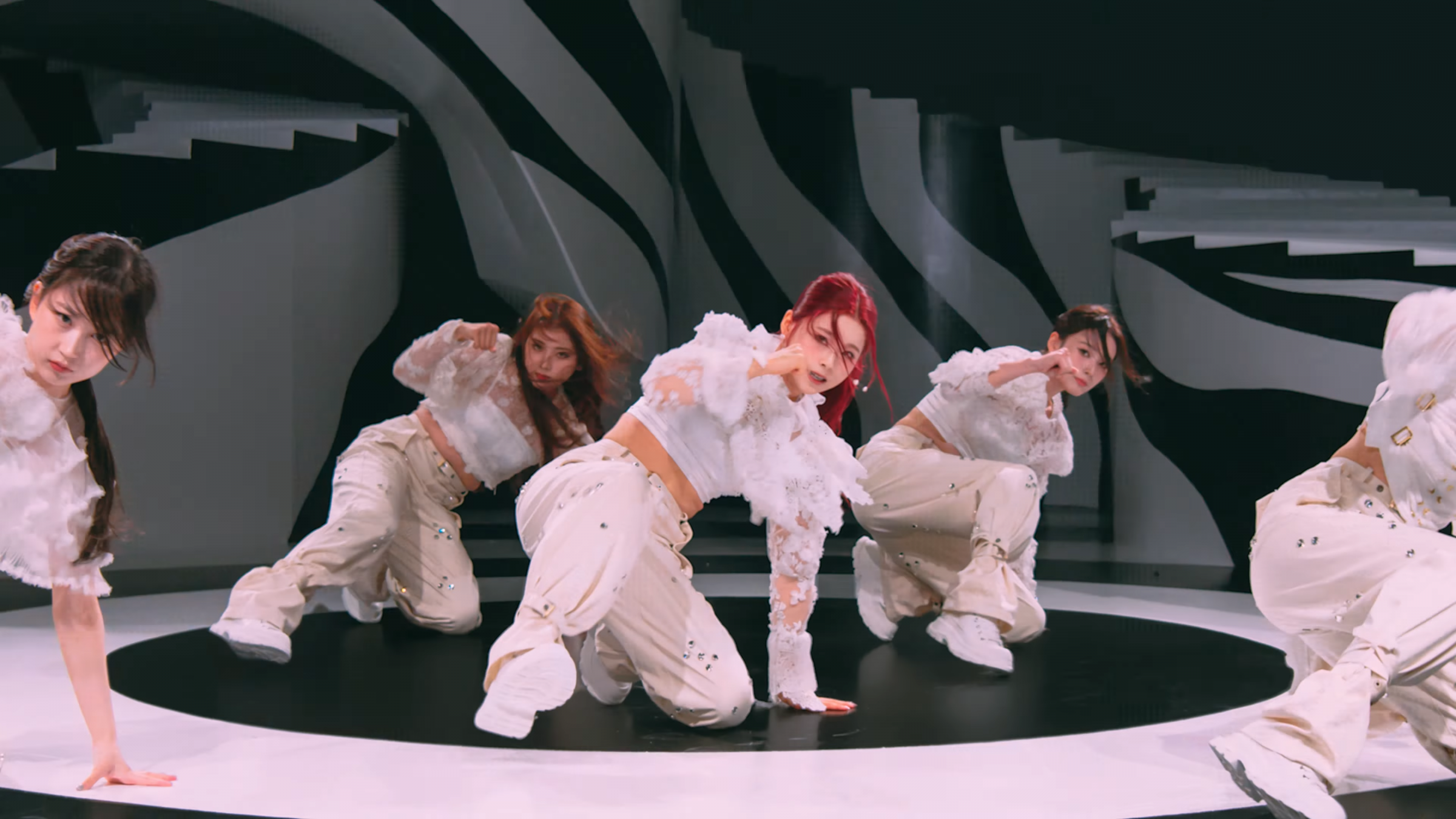 NMIXX shows off powerful dance moves in the second music video teaser