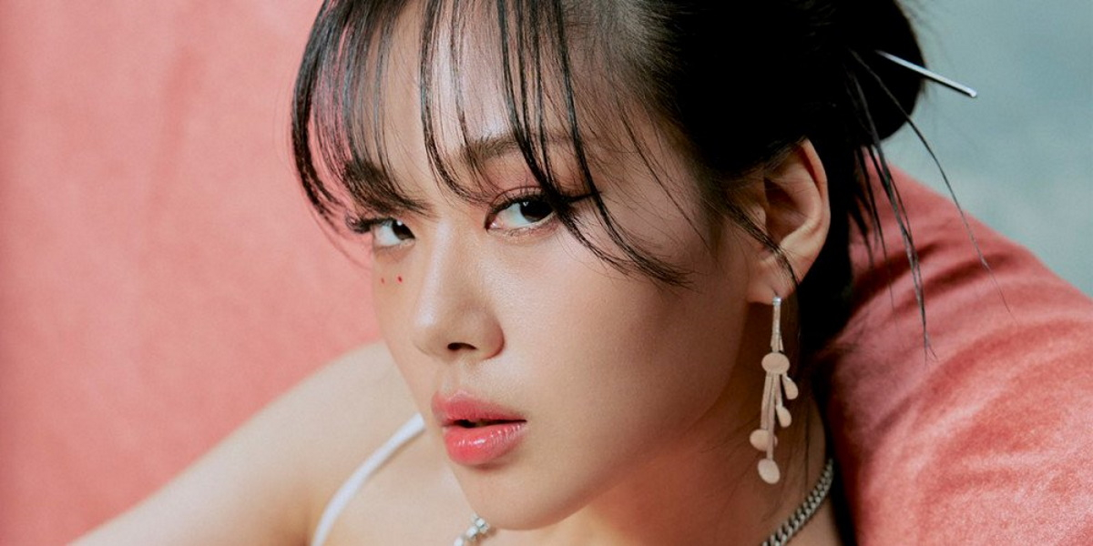  Foto zu BIBI confirmed to star in upcoming noir movie 'Calamity' alongside Song 