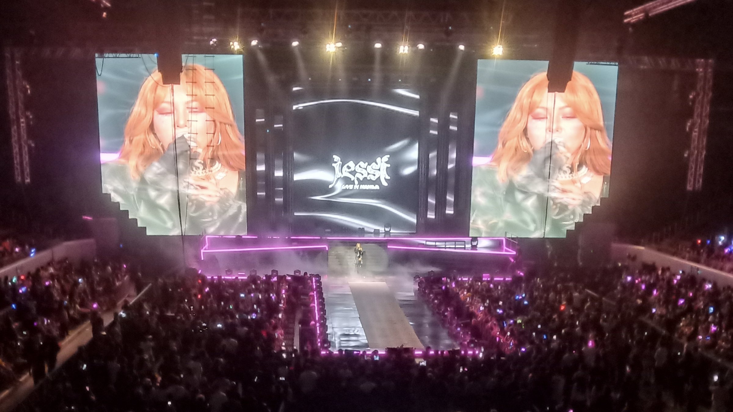 CONCERT REVIEW] Jessi overflows with unrivaled stage presence and charisma  at her first-ever solo concert, 'Zoom in Manila' | allkpop