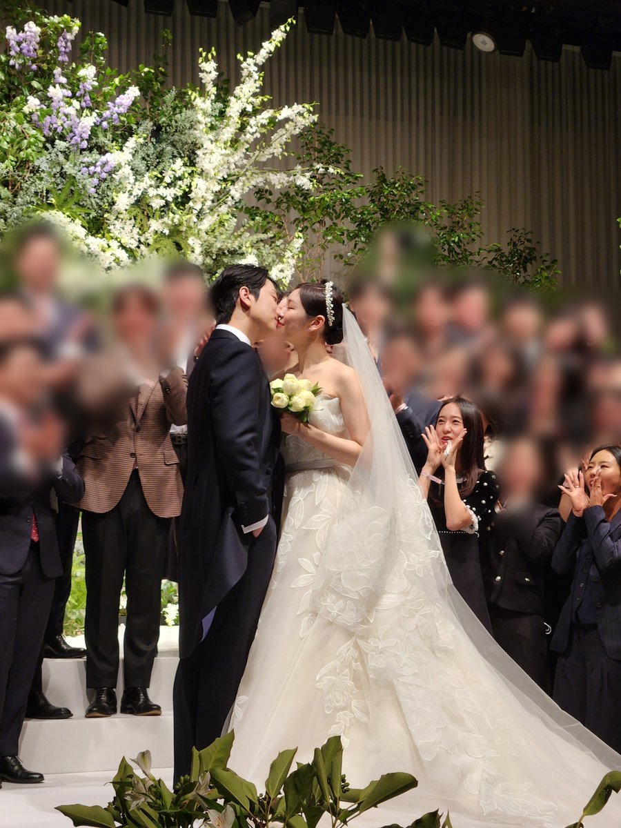 Фотографии со свадьбы Ким Юны и Ко У Рима