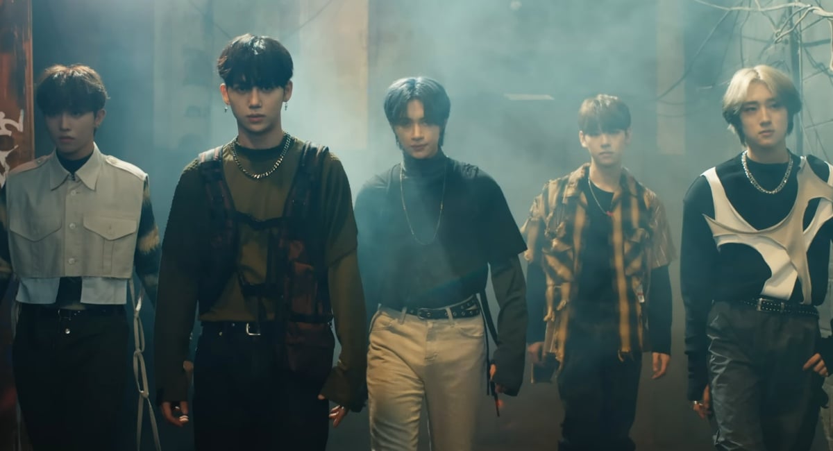 DRIPPIN shows off their powerful choreography in 2nd 'The One' MV