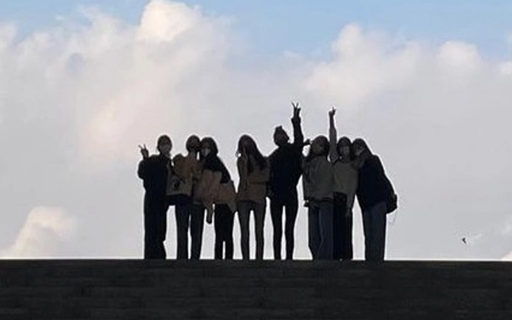 The silhouette of SM Entertainment's girl group trainees revealed allkpop