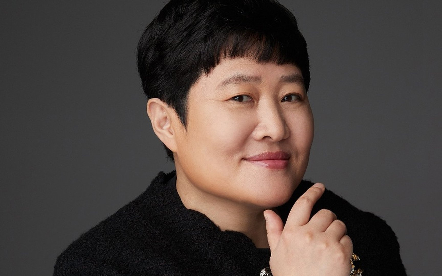K-netizens baffled by Hook Entertainment CEO’s lavish spending using the company card
