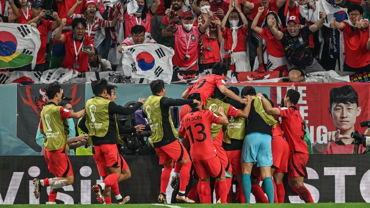 South Korea advances to the knockout stage at the 2022 World Cup! allkpop