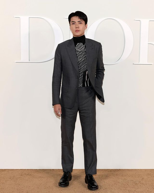 EXO's SeHun, ASTRO's Cha EunWoo Or Lomon: Who Was The Best Dressed Global  Visual At The Dior Men Winter '22 Event? - Kpopmap