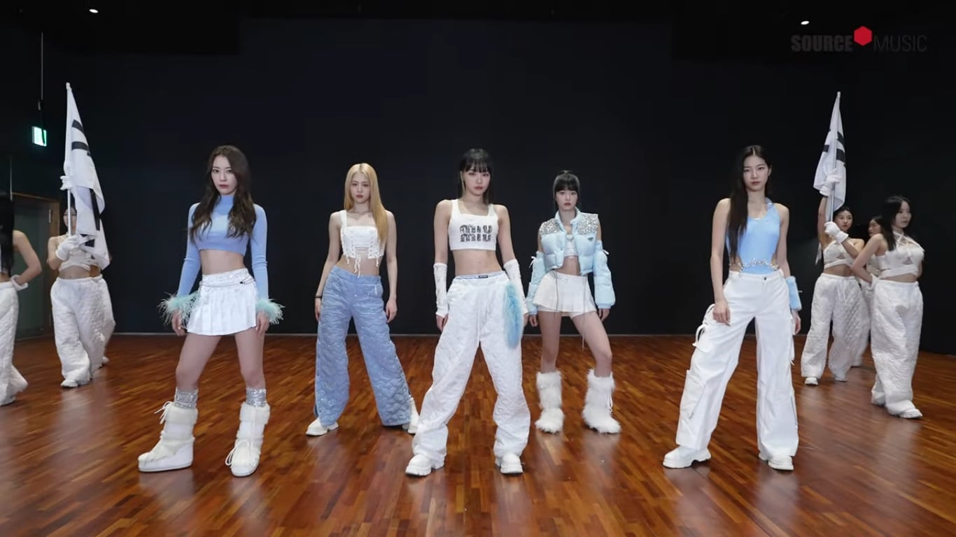 LE SSERAFIM reveals dance break practice and dress rehearsals for 2022